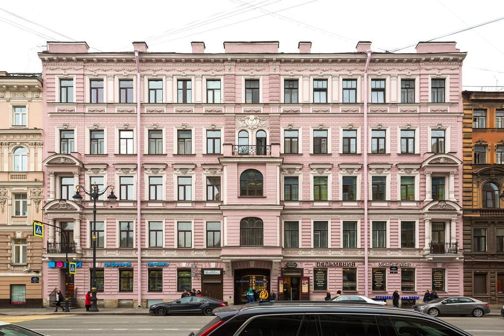 Hôtel Belyye Nochi U Nevskogo à St Pétersbourg Extérieur photo